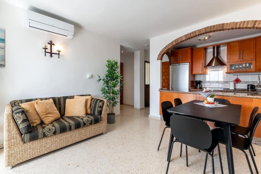 Apartament Oasis 16 Nerja Zewnętrze zdjęcie